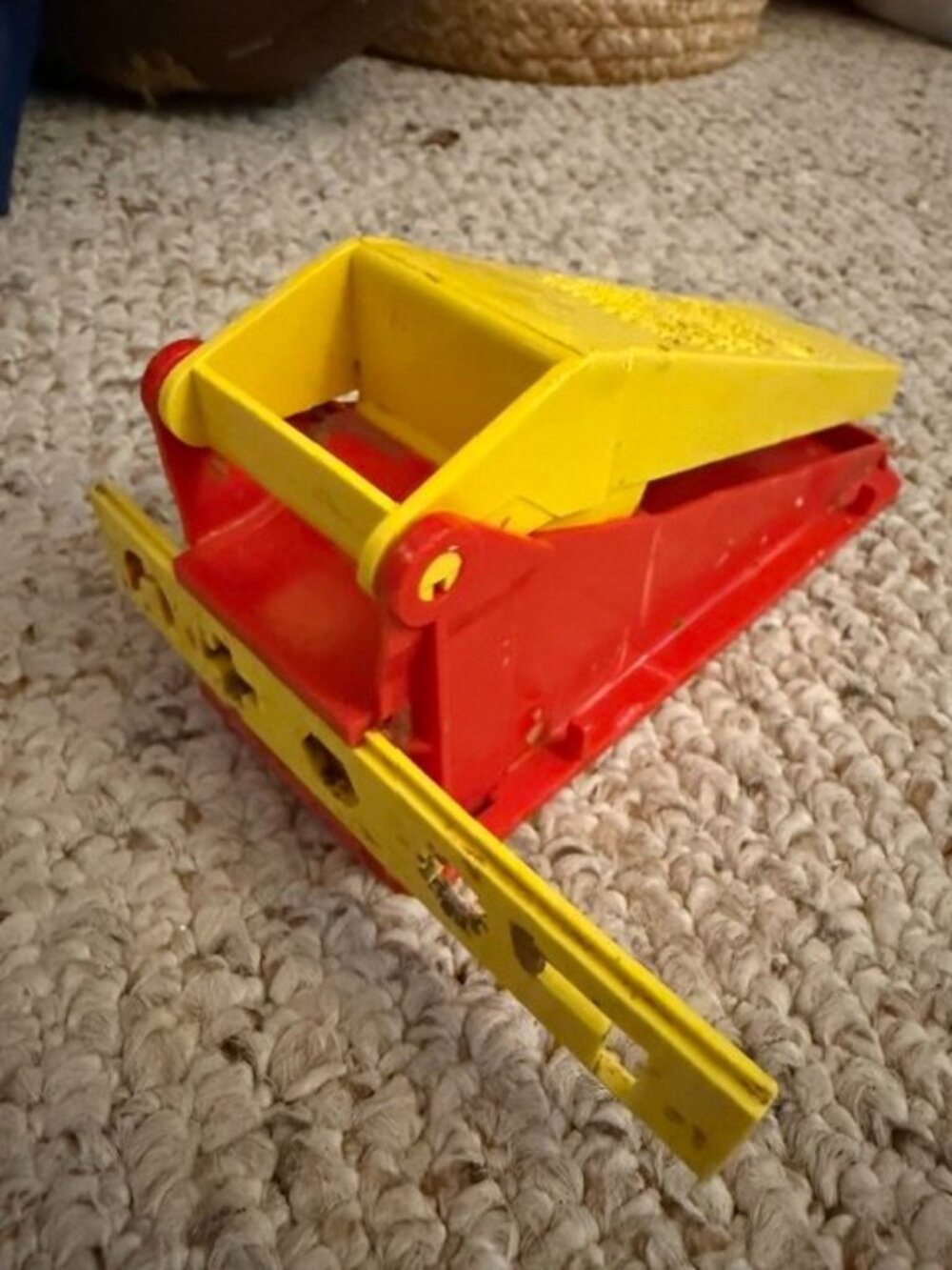 Vintage 1970s Kenner Play-Doh Fun Factory Jr. Extruder Press – Red & Yellow Toy